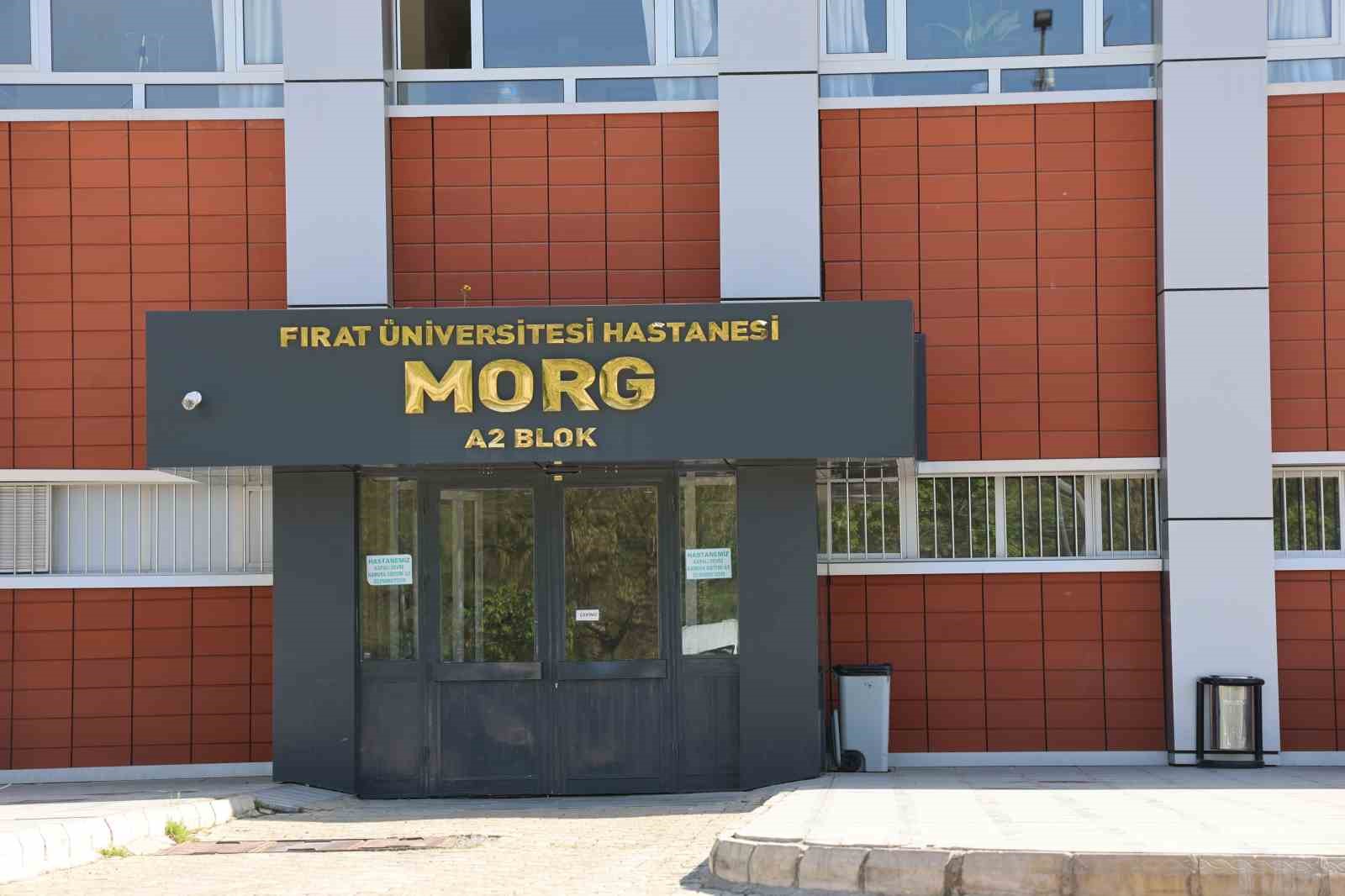 ELAZIĞ’DA İŞ MAKİNESİNİN ALTINDA KALAN İŞÇİ, HAYATINI KAYBETTİ