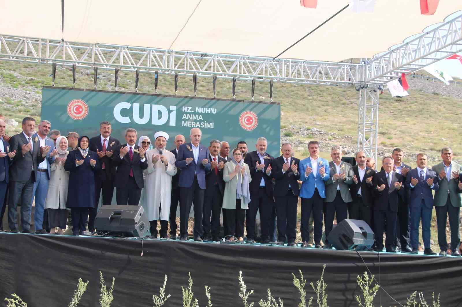 TBMM BAŞKANI KURTULMUŞ: "BU YAZ AYLARI BİTMEDEN DE BU RAPORUN GEREĞİ OLAN İŞLER YAPILACAK"