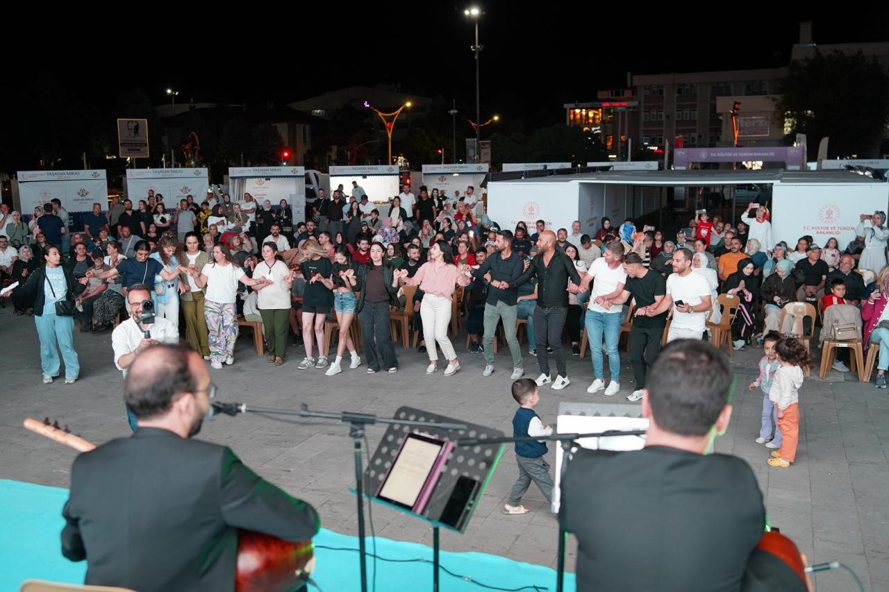 ERZİNCAN YAŞAYAN MİRAS ŞÖLENİ SONA ERDİ