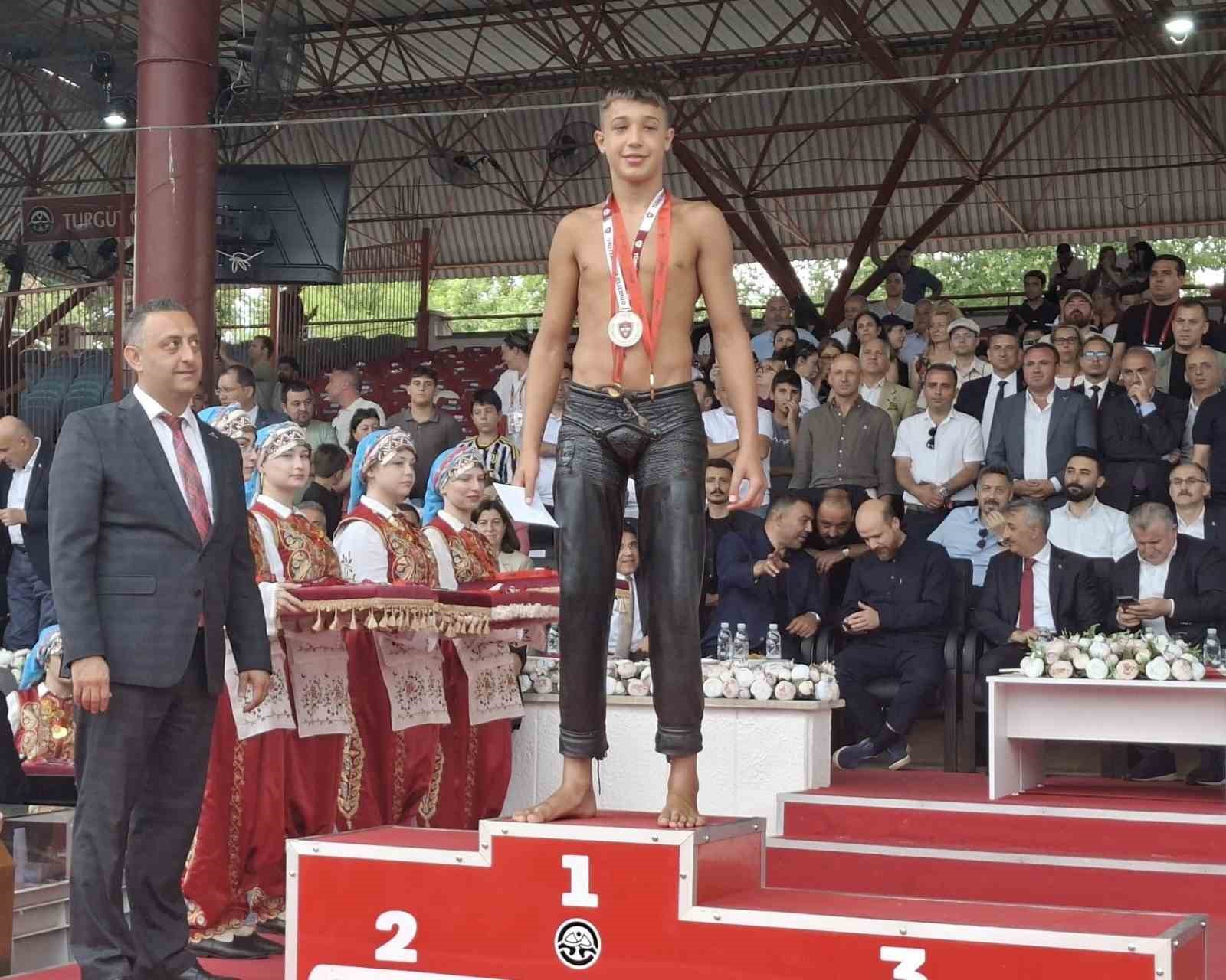 KIRKPINAR’DAN MANAVGAT’A ÇİFTE GURUR