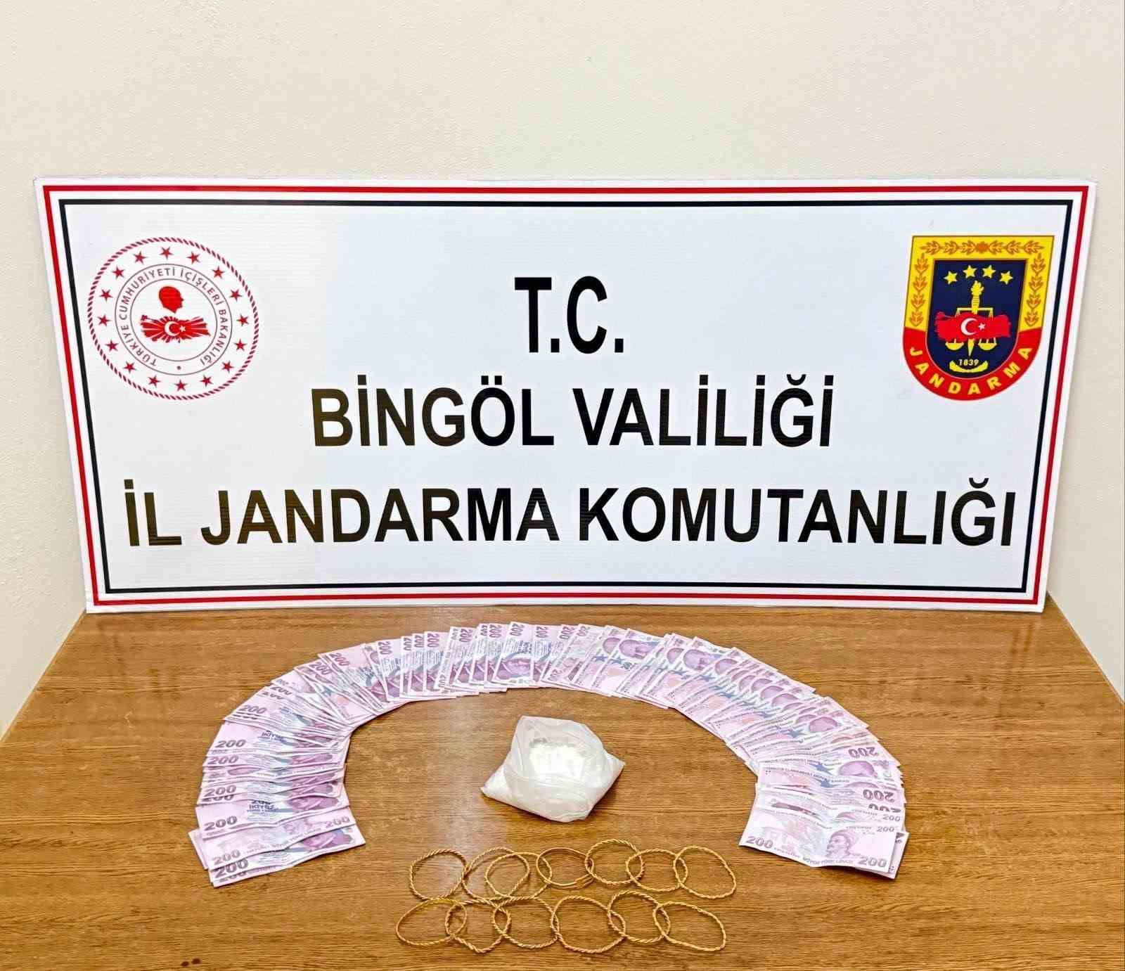 BİNGÖL’DE JANDARMADAN HUZUR OPERASYONU: 4 TUTUKLAMA