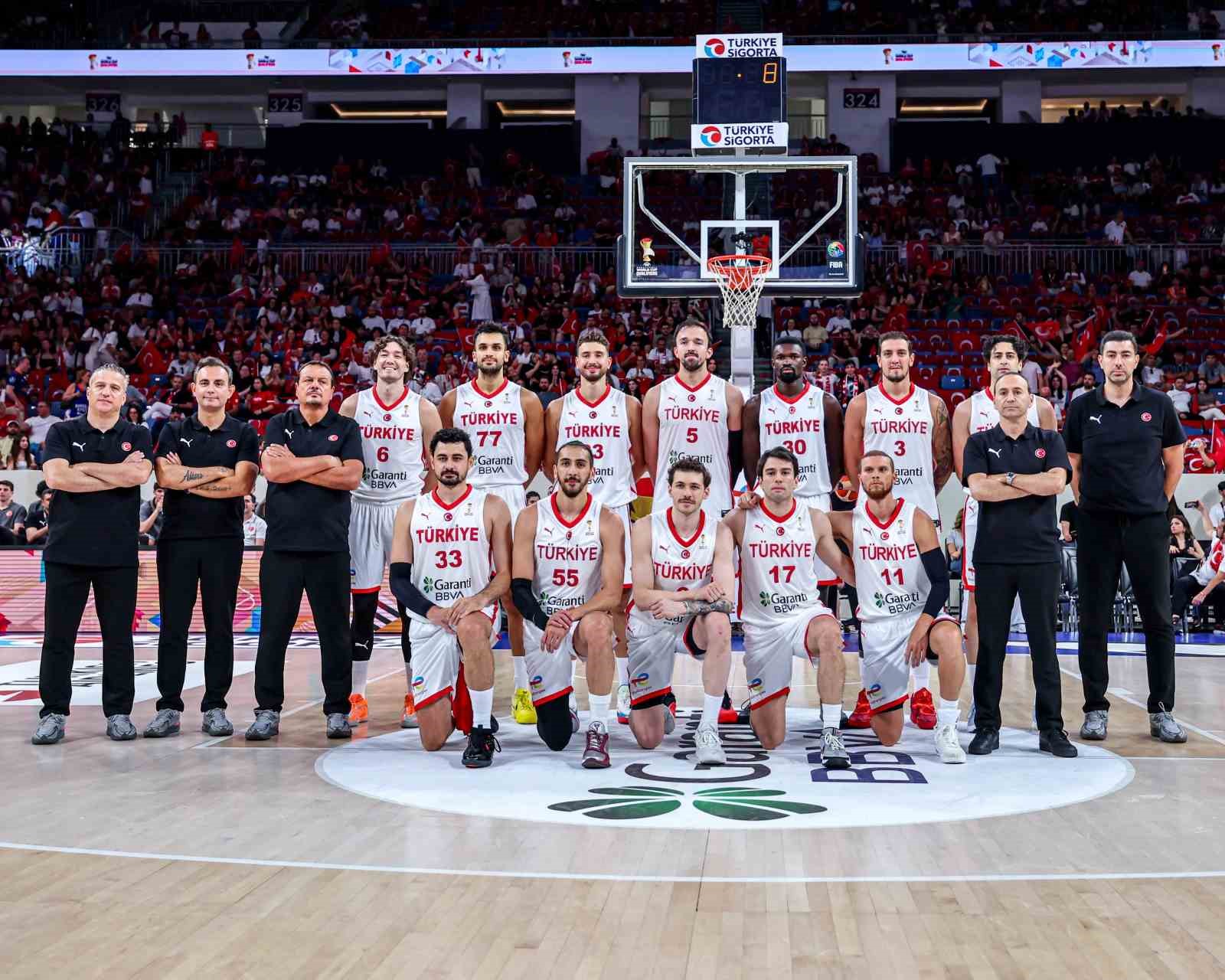 A MİLLİ ERKEK BASKETBOL TAKIMI, GRUBU YENİLGİSİZ TAMAMLADI