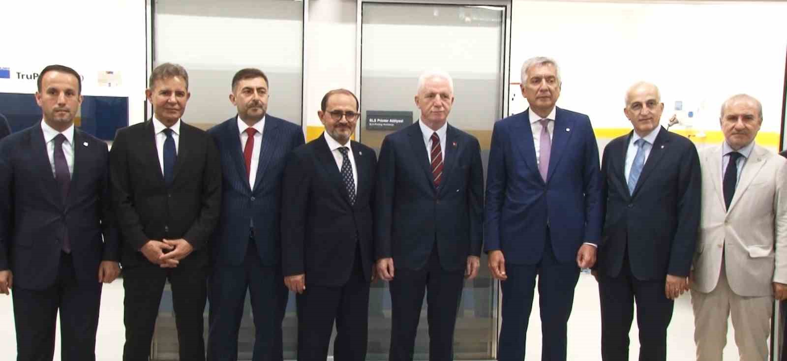 YTÜ YILDIZ TEKNOPARK VE İSO’DAN YÜKSEK KATMA DEĞERLİ ÜRETİM HAMLESİ: ENDÜSTRİYEL TASARIM VE PROTOTİPLEME MERKEZİ AÇILDI