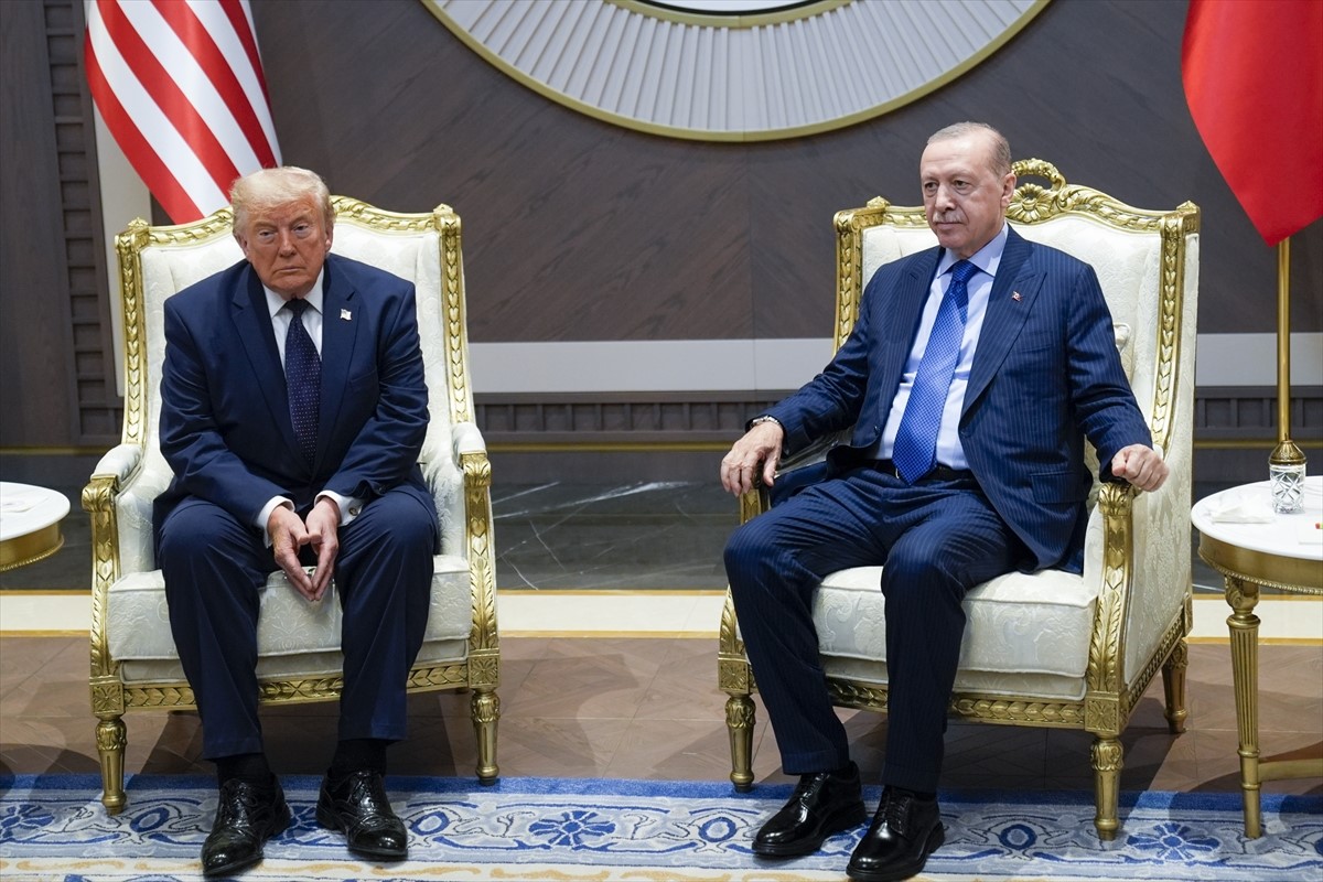 CUMHURBAŞKANI ERDOĞAN, ABD BAŞKANI TRUMP’I RESMİ TÖRENLE KARŞILADI