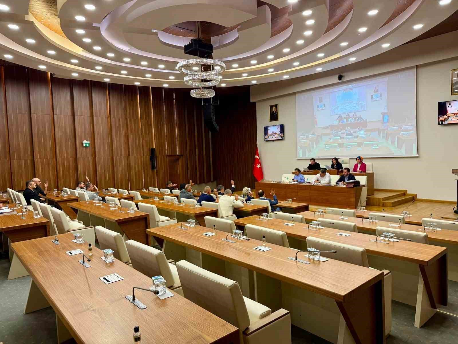 BEYKOZ MECLİSİ’NDE CHP SIRALARI BOŞ KALDI