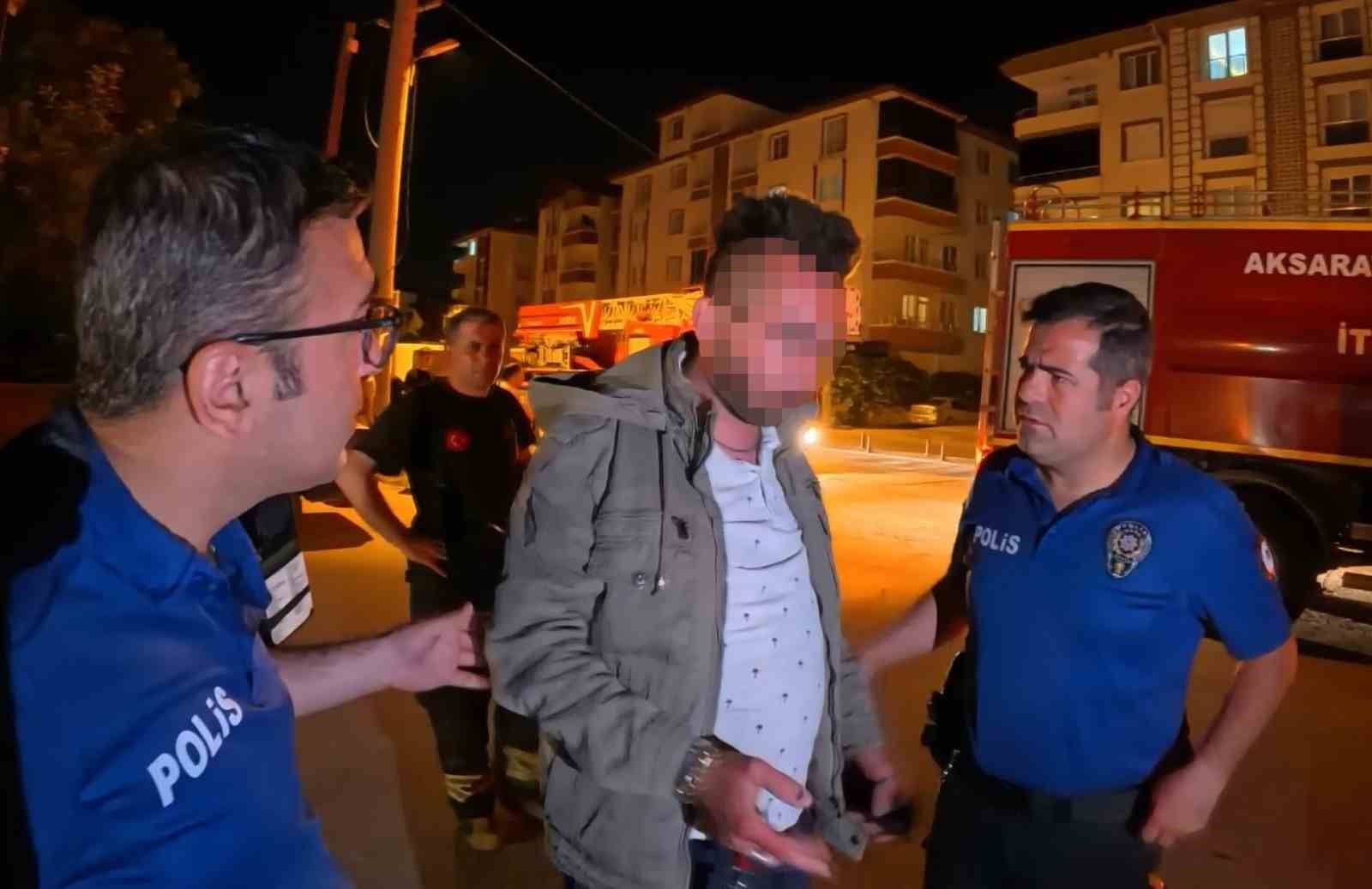 ARACI YAKMAK İSTEDİ, OLAY YERİNİ GÖZLEMLERKEN BÖYLE YAKALANDI