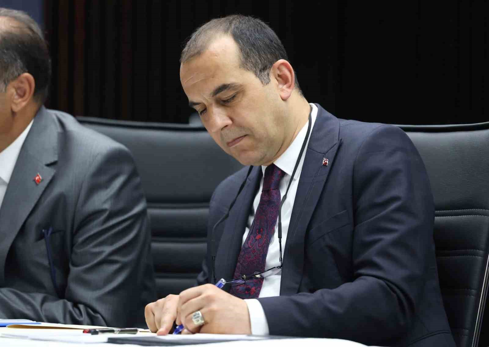 IĞDIR VALİSİ TAŞOLAR, DYK’DA GÖREV YAPAN EĞİTİMCİLERLE BULUŞTU