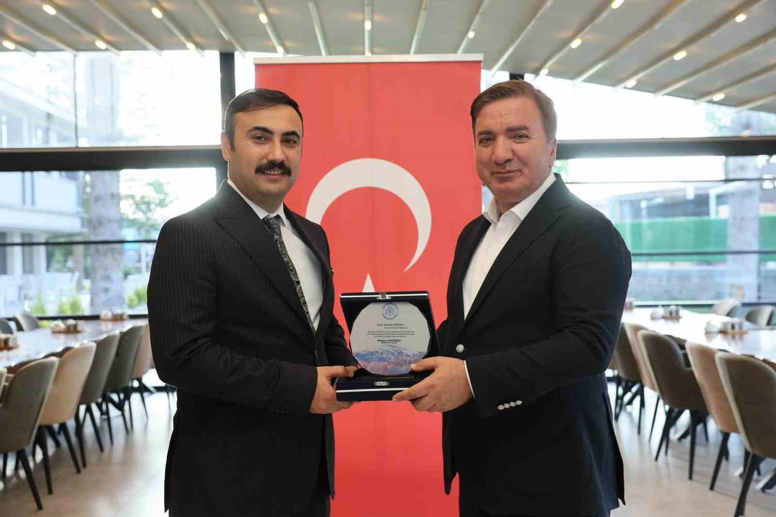ERZİNCAN CUMHURİYET BAŞSAVCISI DEĞERLİ İÇİN VEDA PROGRAMI DÜZENLENDİ