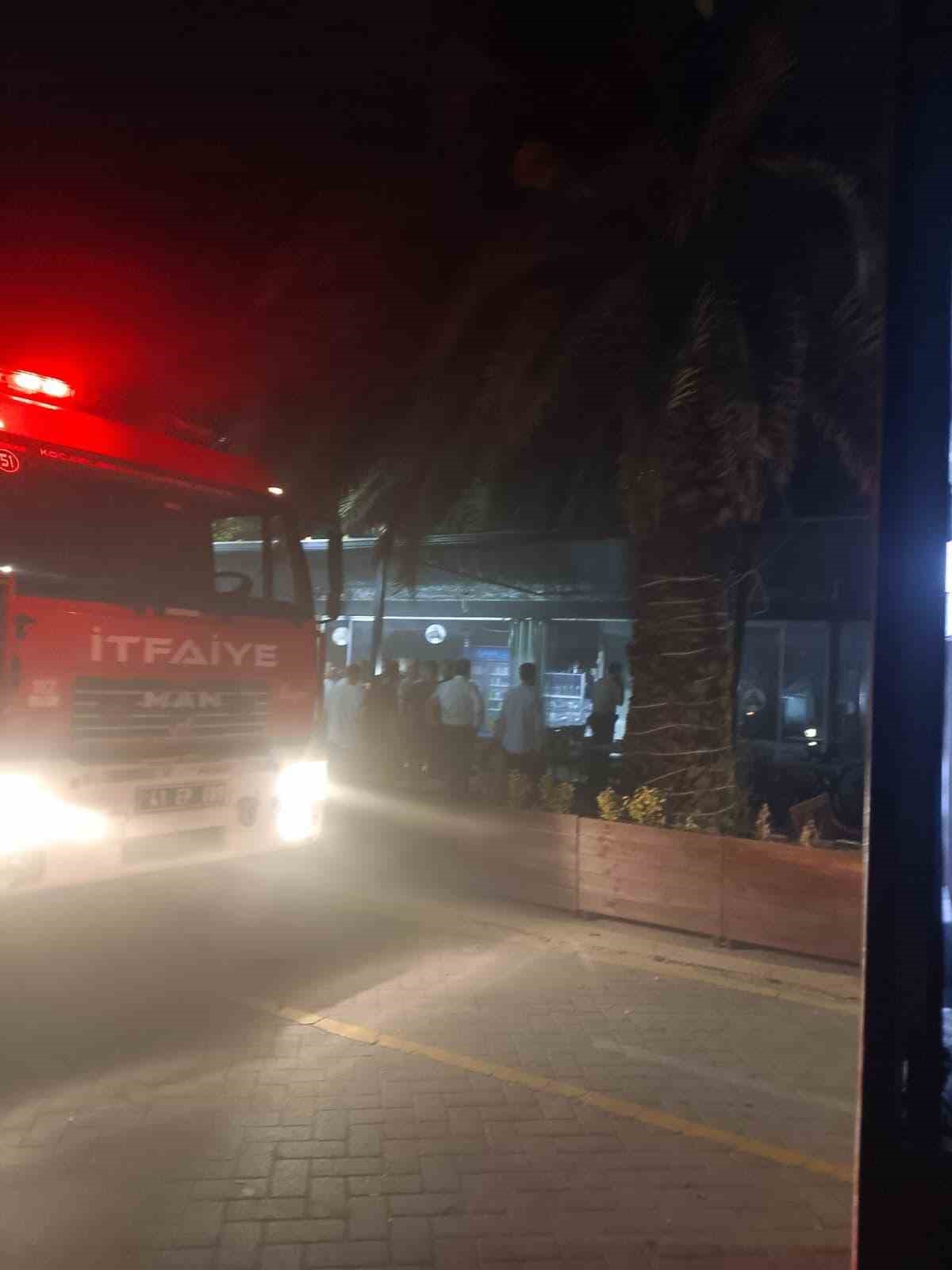 KÖRFEZ’DE KAFENİN MUTFAĞINDA ÇIKAN YANGIN HASARA NEDEN OLDU