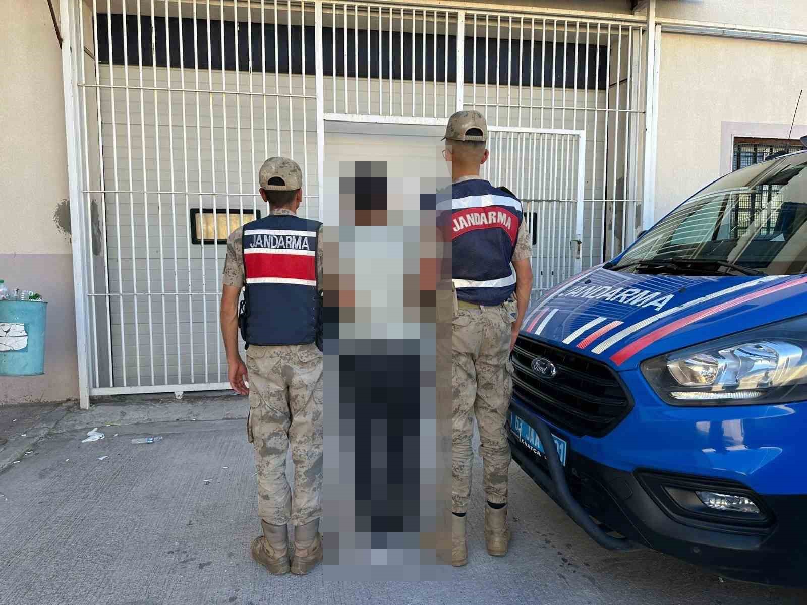 SİVEREK’TE 5 YIL HAPİS CEZASI BULUNAN HÜKÜMLÜ YAKALANDI