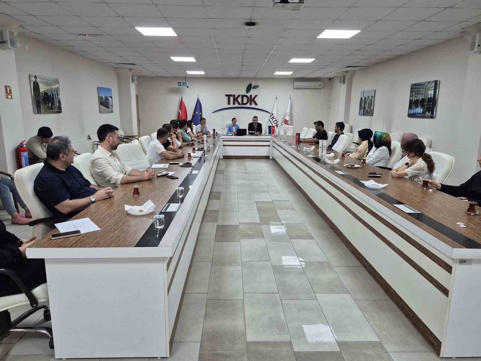 KÜTAHYA’DA TKDK YATIRIMLARI MASAYA YATIRILDI