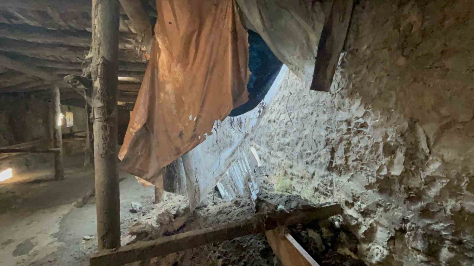 KARS’TA SAĞANAK YAĞIŞ AHIRI ÇÖKERTTİ