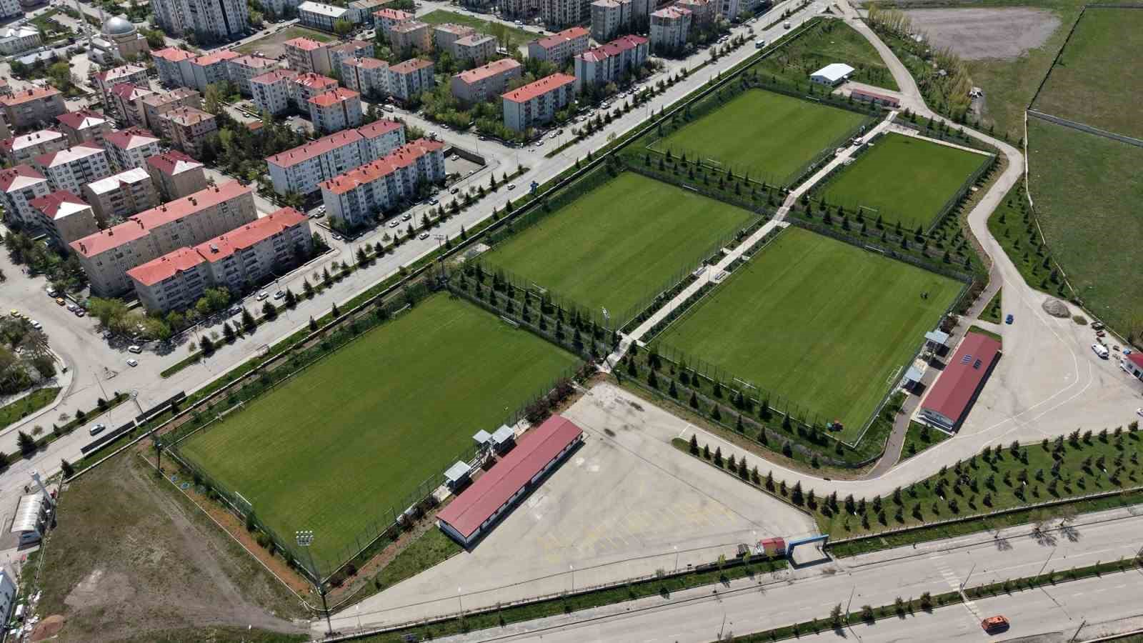 ERZURUM’DA KAMP SEZONU BAŞLADI, 30 KULÜP BEKLENİYOR