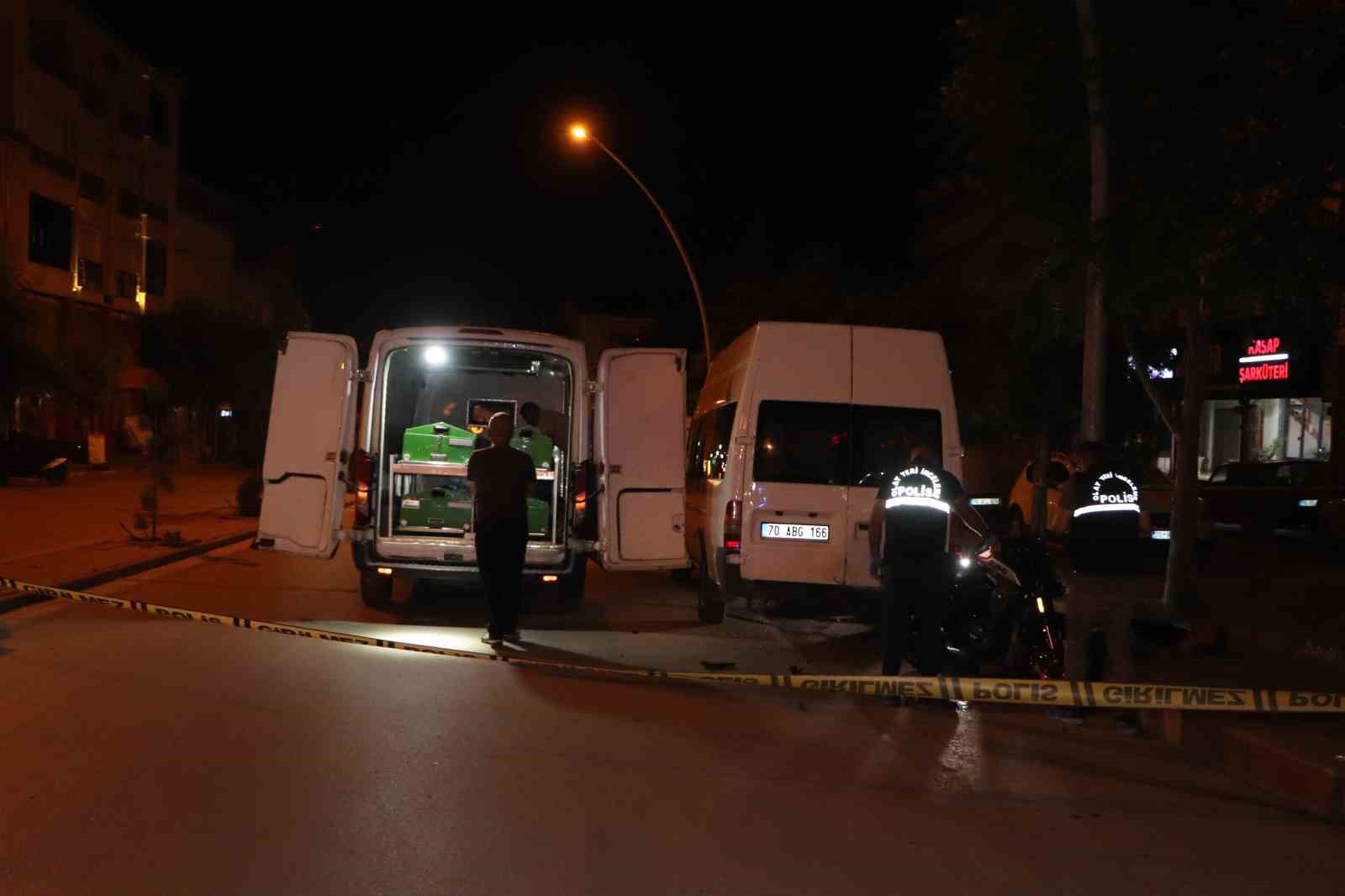 KARAMAN’DA FECİ KAZA: 2 ÖLÜ