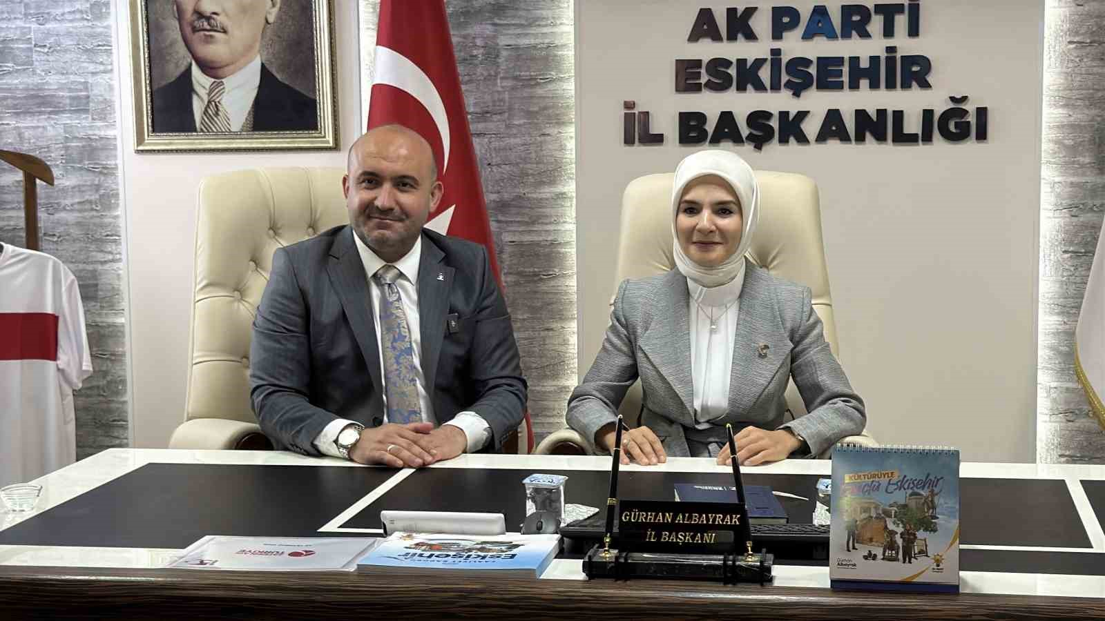 BAKAN GÖKTAŞ, AK PARTİ ESKİŞEHİR İL BAŞKANLIĞI’NI ZİYARET ETTİ