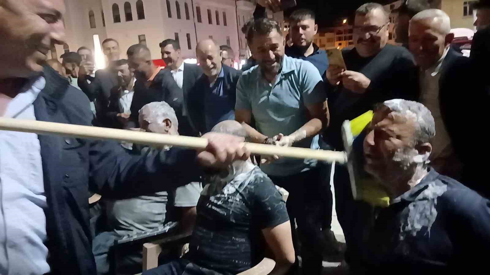 ASIRLIK GELENEK DAMADIN YAKINLARINA ZOR ANLAR YAŞATTI