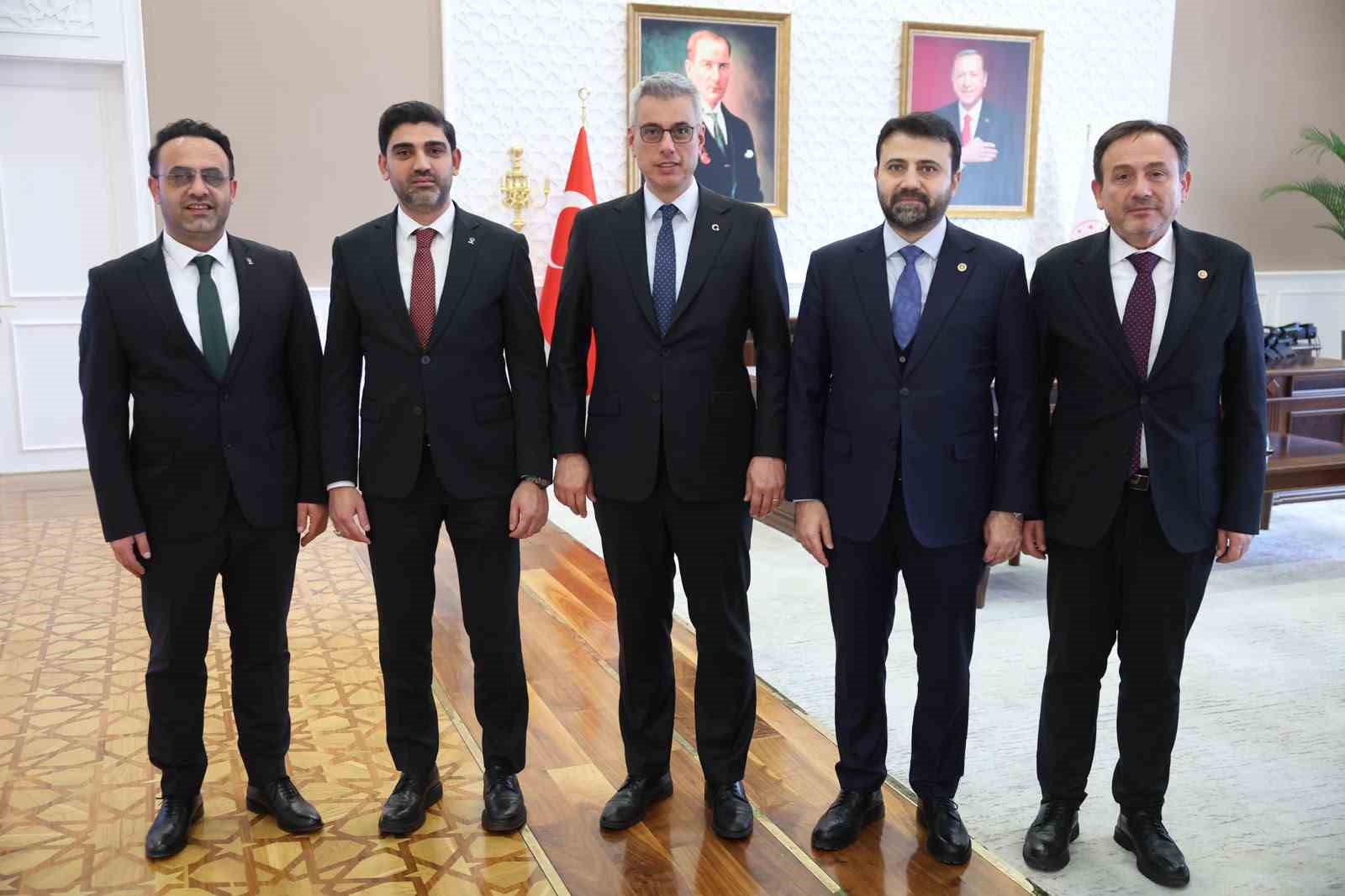 SAĞLIK BAKANI MEMİŞOĞLU YARIN KARABÜK’E GELİYOR