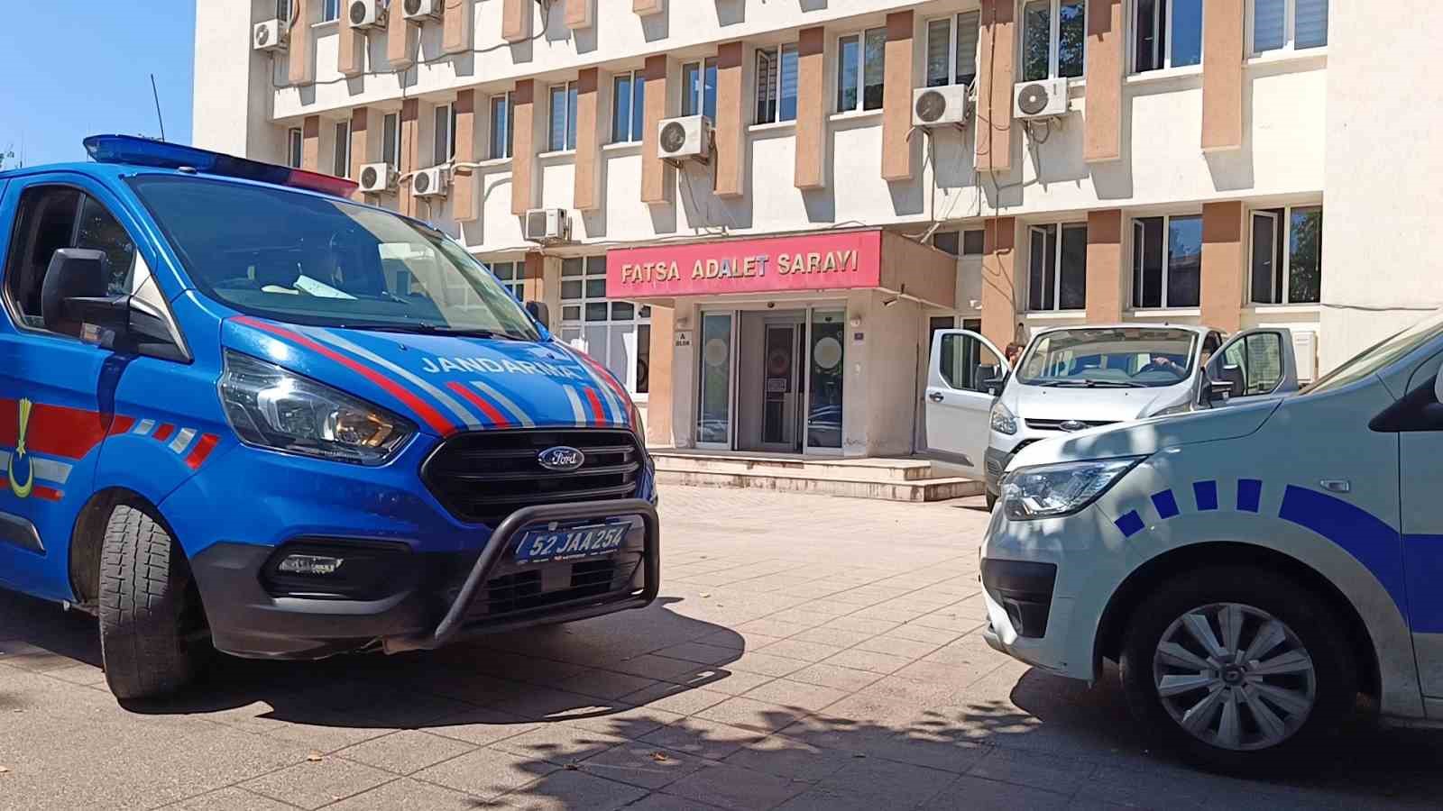 KARDEŞ KATLİAMINDA ZANLI ADLİYEDE: ARKA KAPIDAN ÇIKARILDI