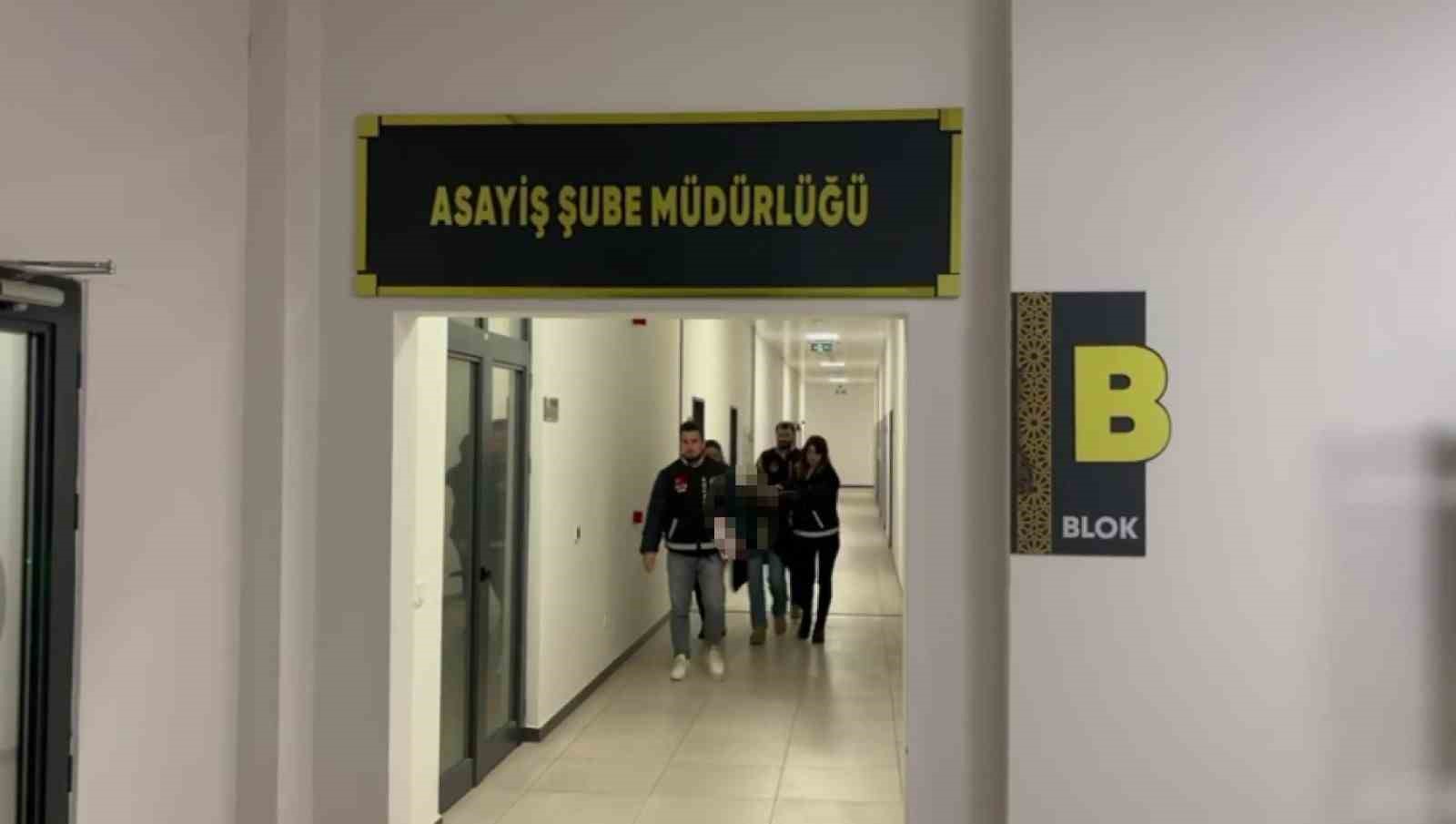 19 YIL ÖNCE DOĞURDUĞU BEBEĞİNİ ÇÖPE ATMIŞTI: MAHKEMEDE "HATIRLAMIYORUM" DİYEREK AĞLADI