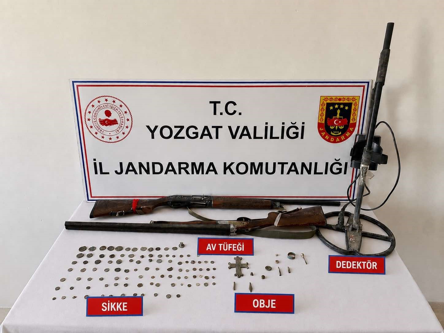 YOZGAT’TA TARİHİ ESER NİTELİKLİ OBJELER ELE GEÇİRİLDİ