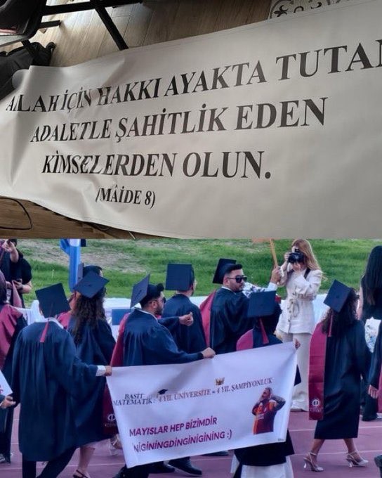 AYET-İ KERİME PANKARTINA BİR ENGEL DE ESKİŞEHİR’DE