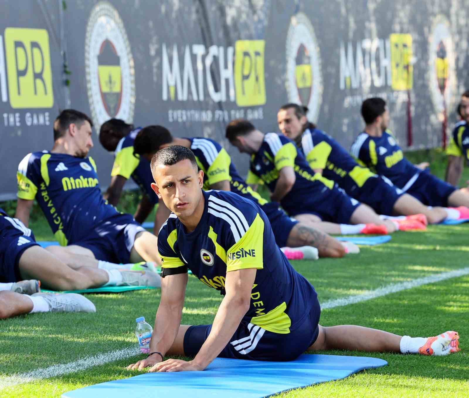 FENERBAHÇE, YENİ SEZON HAZIRLIKLARINI AVUSTURYA’DA SÜRDÜRÜYOR