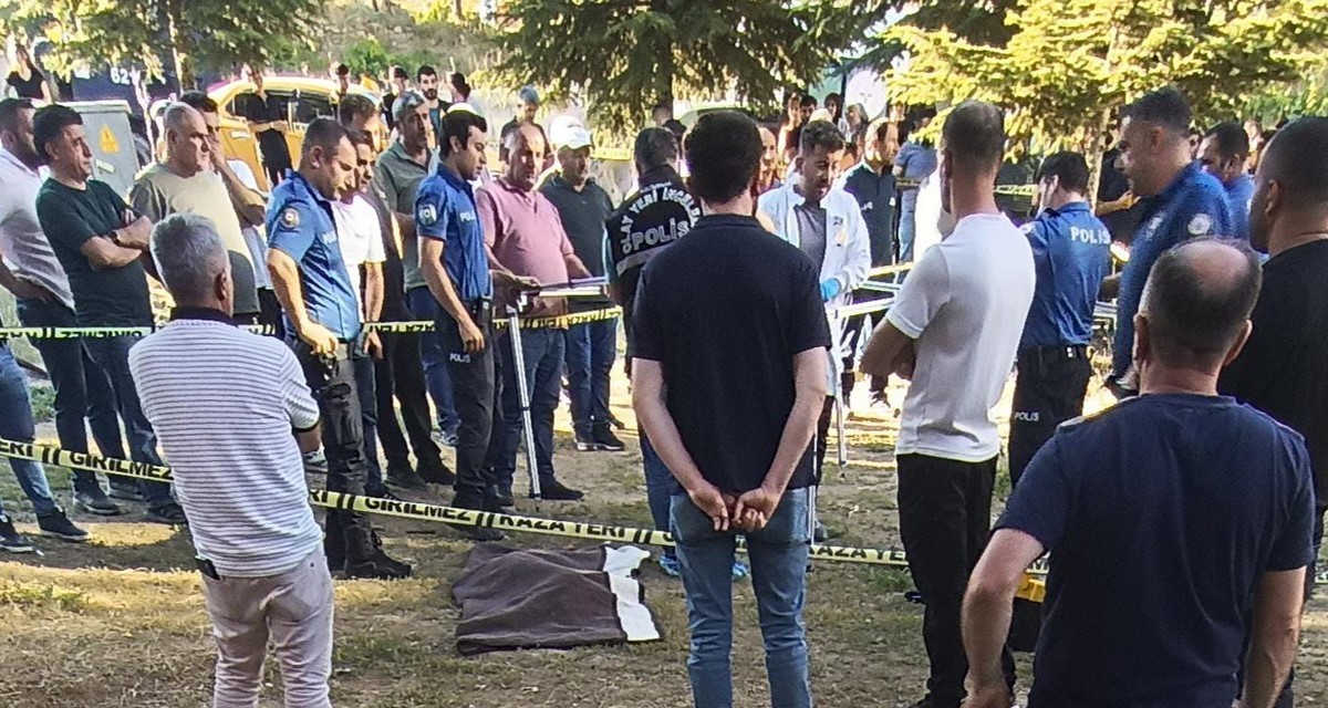 HAKKARİ’DE AMBULANSIN ÇARPTIĞI ÇOCUK HAYATINI KAYBETTİ