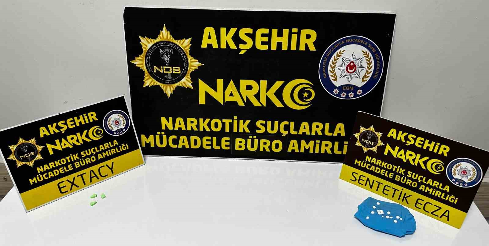 TUTUKLU OĞLUNU ZİYARETE GİTTİ, ÜZERİNDEN 18 UYUŞTURUCU HAP ÇIKTI