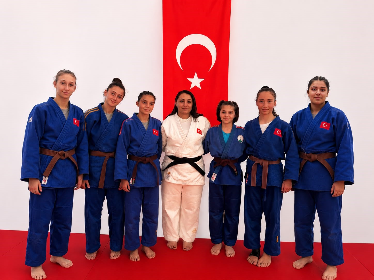 OSMANGAZİ’NİN MİLLİ JUDOCULARI AVRUPA KUPASI’NDA
