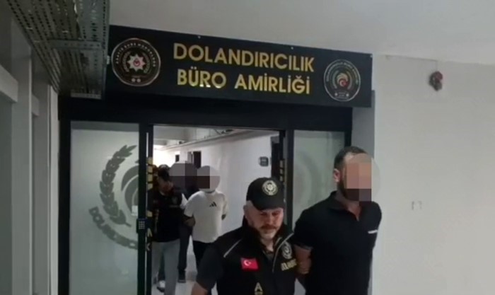 İZMİR’DE SAHTE BEYAZ EŞYA SERVİSİ ÇETESİNE OPERASYON: 5 TUTUKLAMA