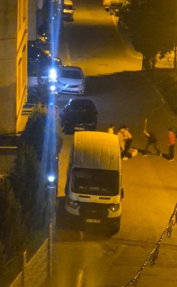 PENDİK’TE YABANCI UYRUKLU ŞAHISLAR ARASINDA KAVGA KAMERADA