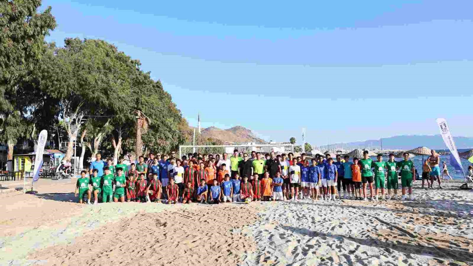 BODRUM’DA 1. GÜNBATIMI ÇOCUK PLAJ FUTBOL ŞENLİĞİ BAŞLADI