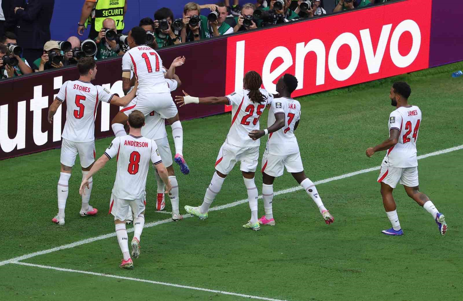 İNGİLTERE, UZATMALARDA ATTIĞI GOLLE YARI FİNALDE