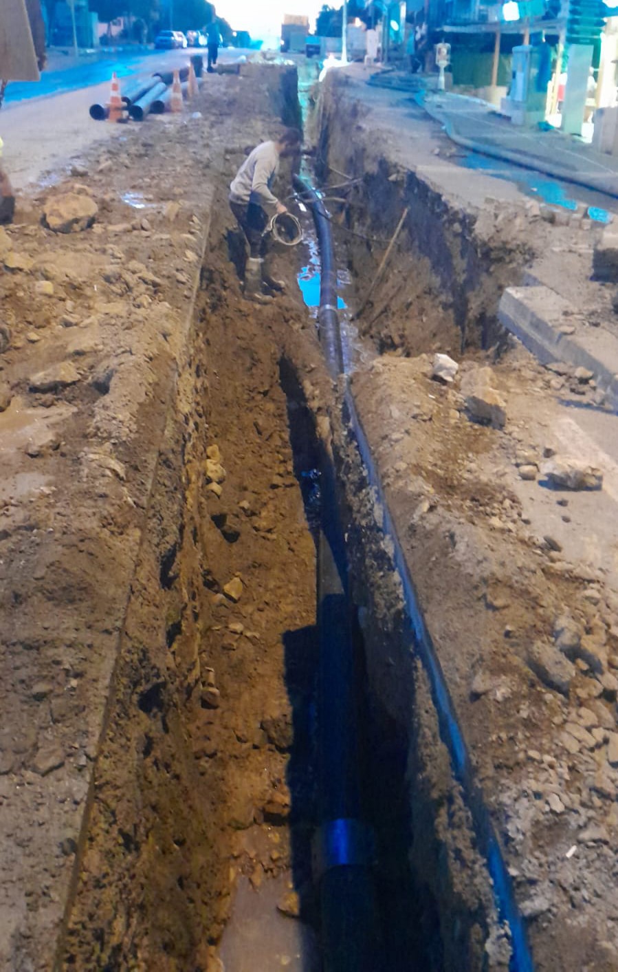 BASKİ’DEN AYVALIK’TA KANAL HATTI GÖÇÜĞÜNE 36 SAATLİK KESİNTİSİZ MÜDAHALE