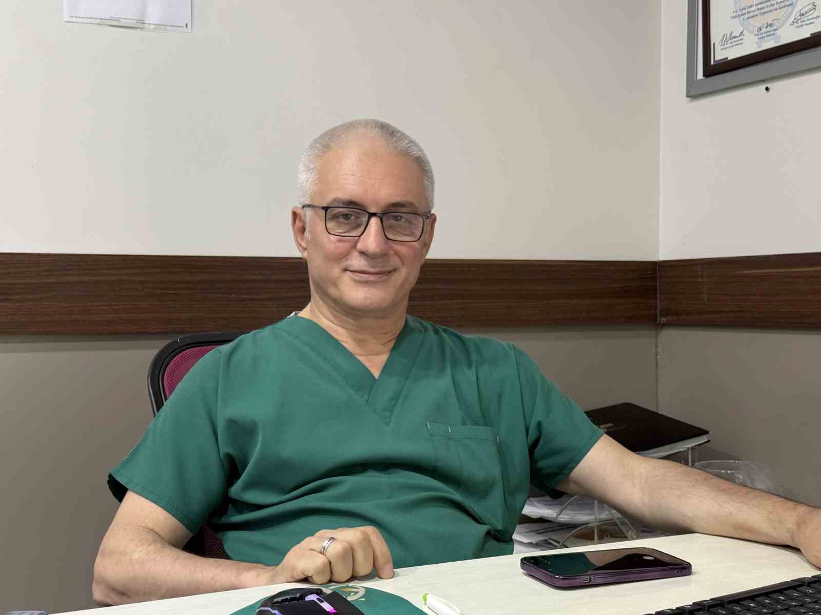 KULAĞINDAN ’KELEBEK’ ÇIKTI: "HAREKETLİYDİ, DOĞAYA BIRAKTIK"