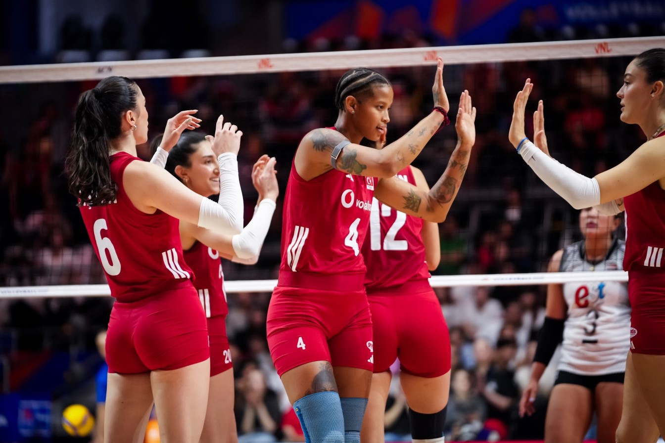 A MİLLİ KADIN VOLEYBOL TAKIMI, TAYLAND GALİBİYETİYLE 4. SIRADA TAMAMLADI