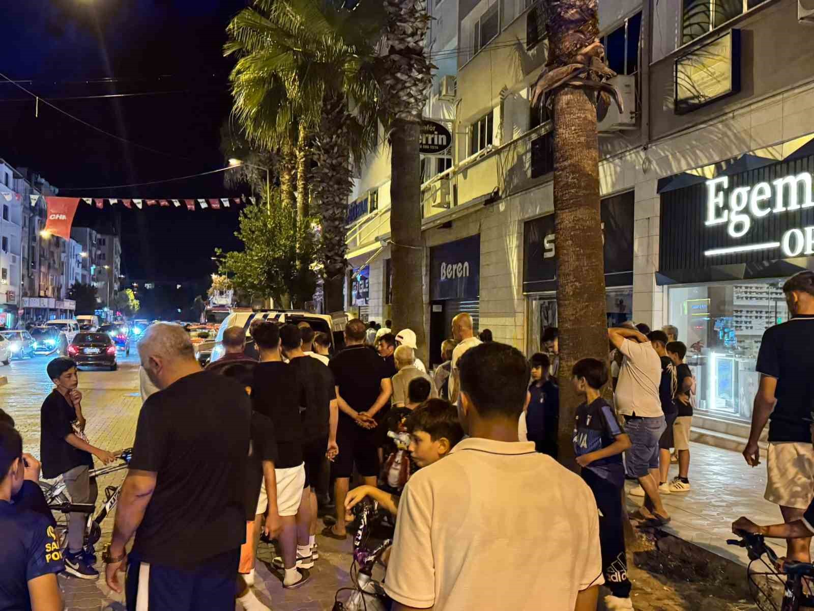 MUĞLA’DA ÇATIYA ÇIKAN GENÇ İKNA EDİLEREK AŞAĞI İNDİRİLDİ