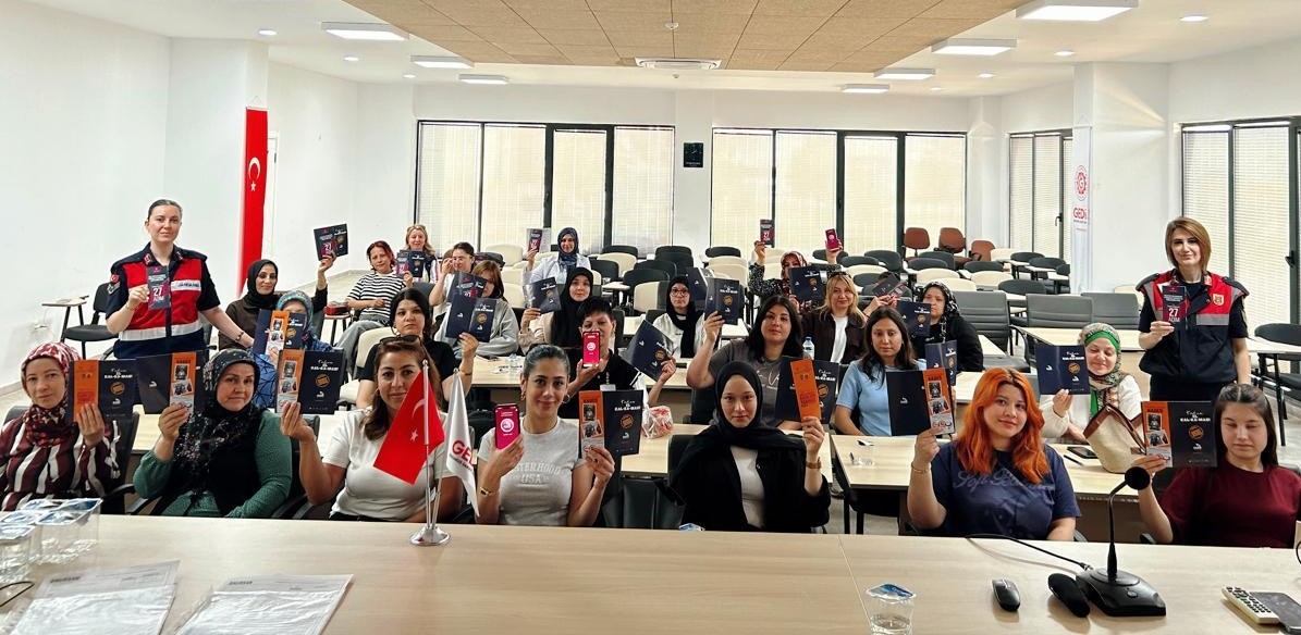 GEDİZ OSB’DE ÇALIŞAN KADINLARA KADES EĞİTİMİ