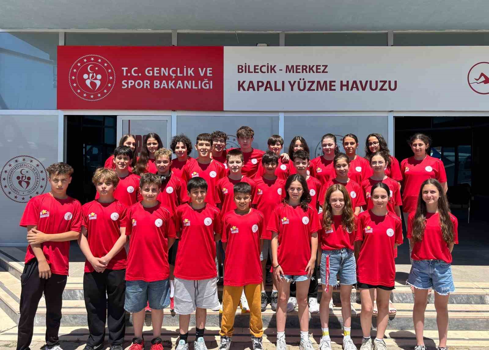 ESKİŞEHİRLİ SPORCULARDAN ANALİG YÜZME’DE BÜYÜK BAŞARI