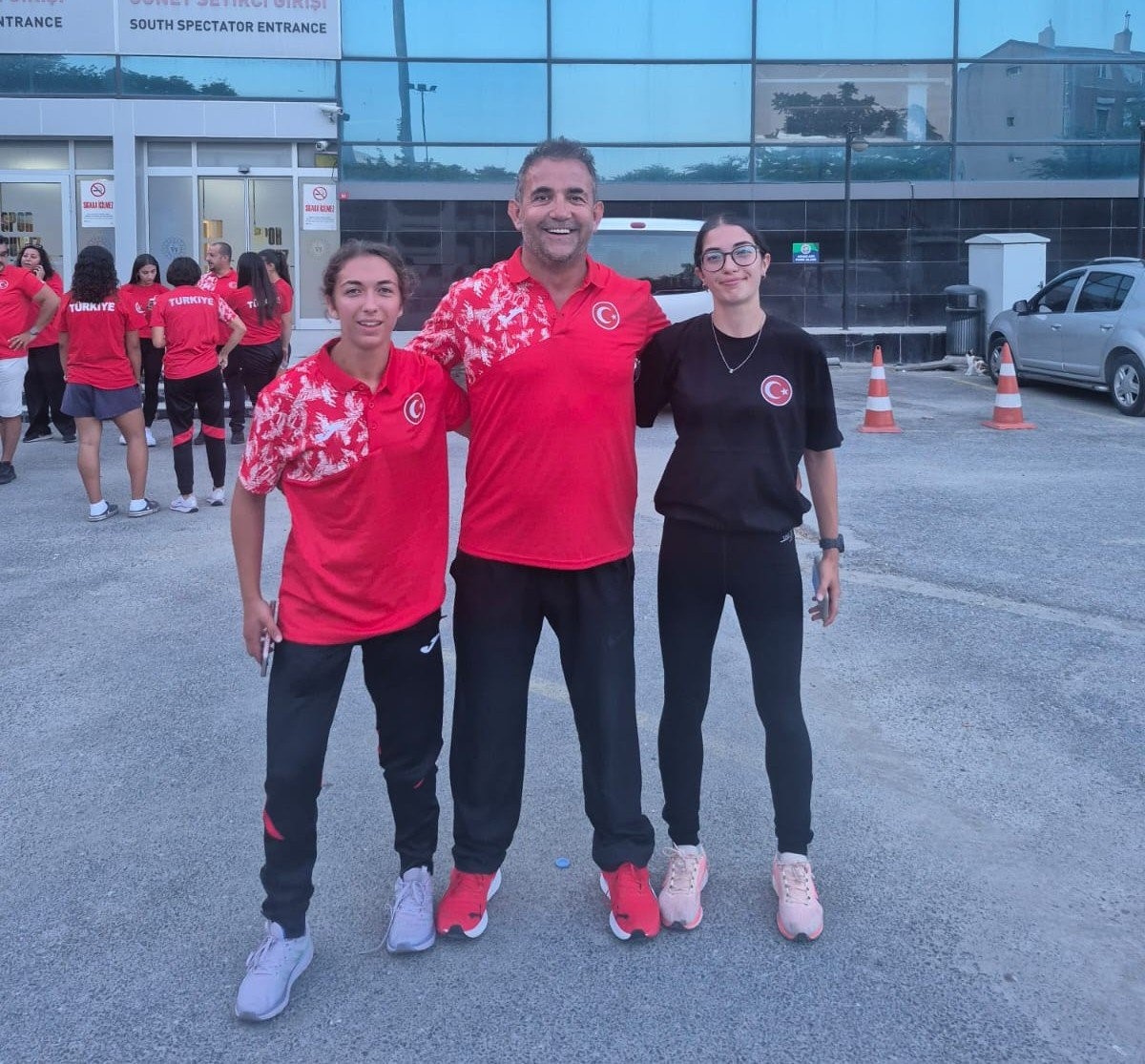 ESKİŞEHİR’DEN ZEYNEP ÖZKARA, BALKAN ŞAMPİYONU OLDU