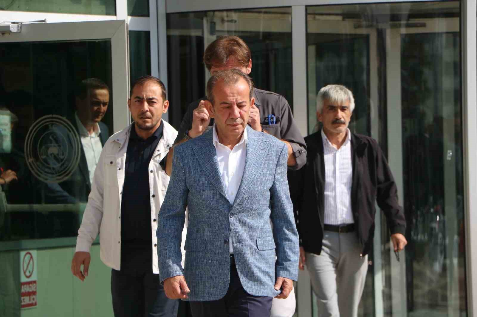 BOLU BELEDİYE BAŞKANI TANJU ÖZCAN, ’NEFRET VE AYRIMCILIK’ DAVASINDAN BERAAT ETTİ