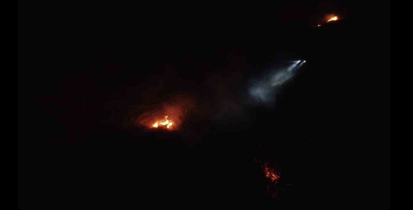 BALIKESİR’DE GECE YARISI ORMAN YANGINI ÇIKTI