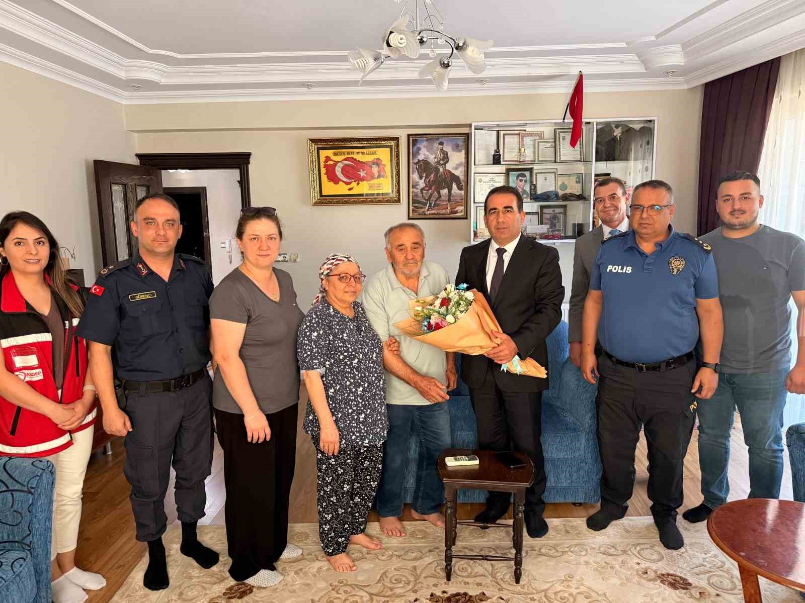 YENİ KAYMAKAMIN İLK DURAĞI ŞEHİT EVİ OLDU