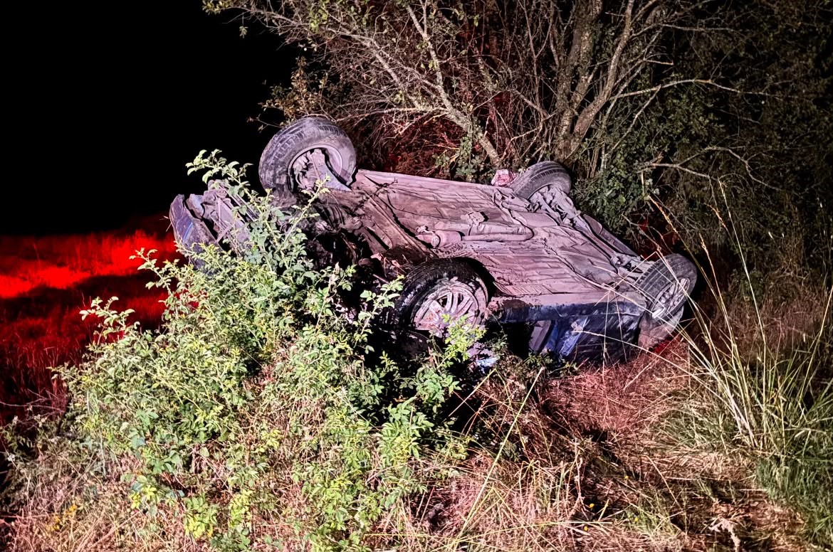 TAVŞANLI’DA OTOMOBİL TAKLA ATTI: 1’İ AĞIR 2 YARALI