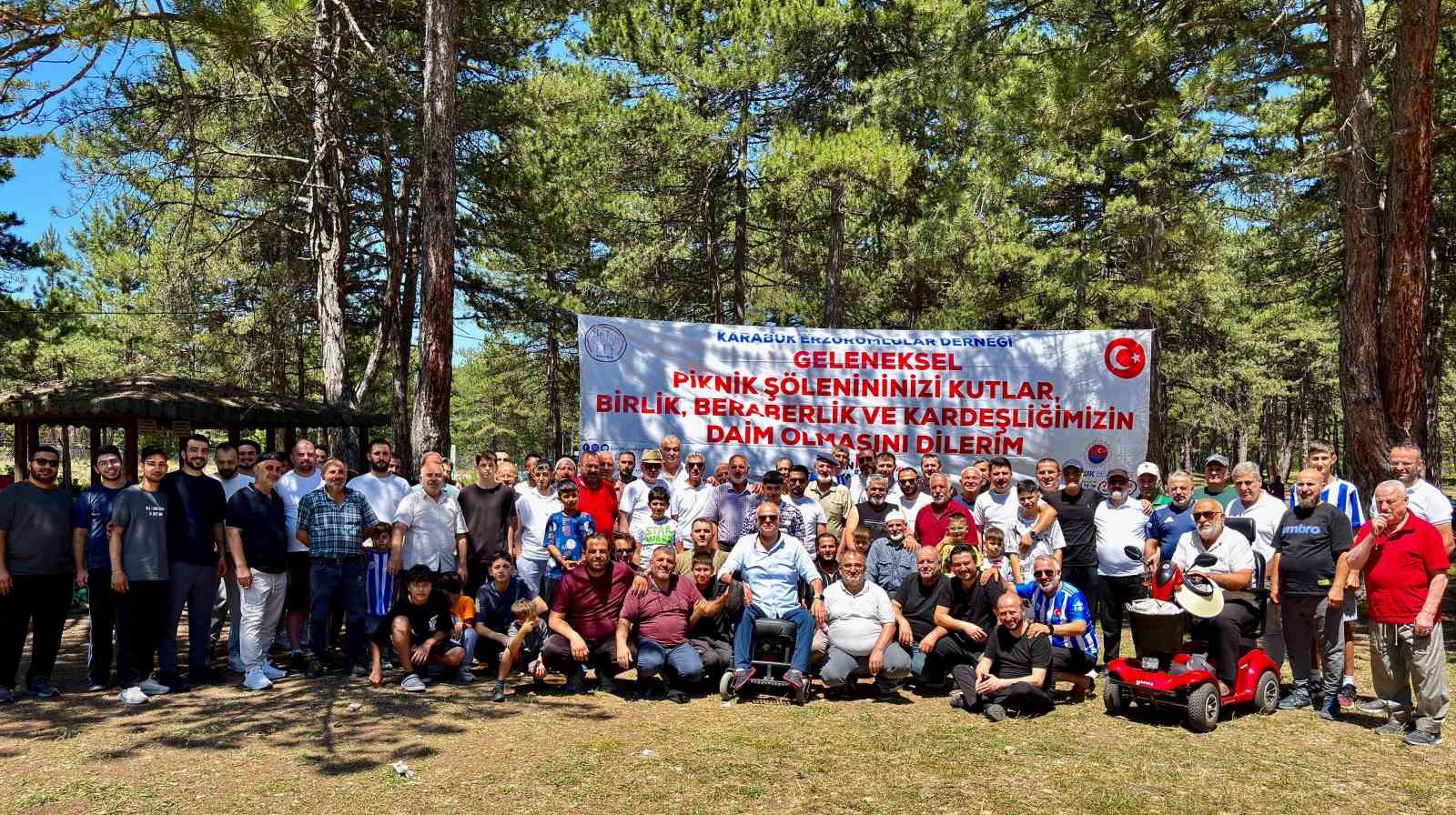 DADAŞLAR GELENEKSEL PİKNİK ŞÖLENİNDE BULUŞTU