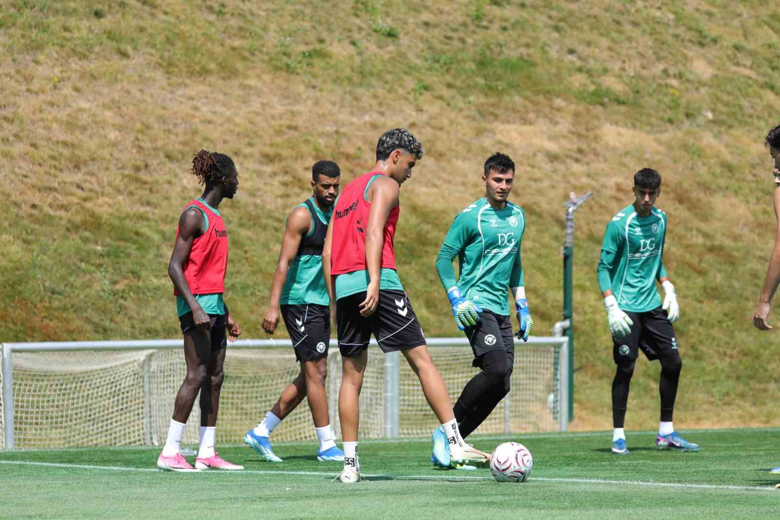 KONYASPOR, SLOVENYA KAMPINDAKİ HAZIRLIKLARINI SÜRDÜRÜYOR