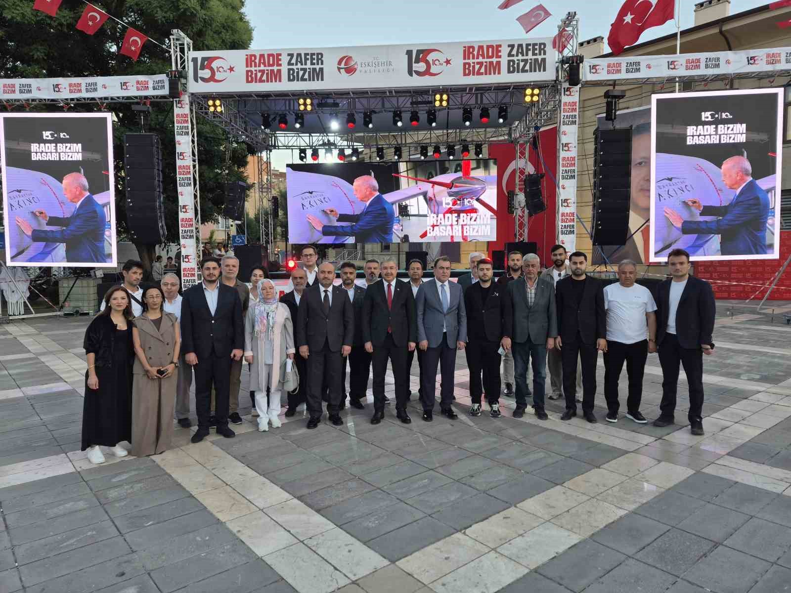ESKİŞEHİR VALİSİ YILMAZ: "YARIN SAAT, AKŞAM BU MEYDAN İNŞALLAH DOLUP TAŞACAK"