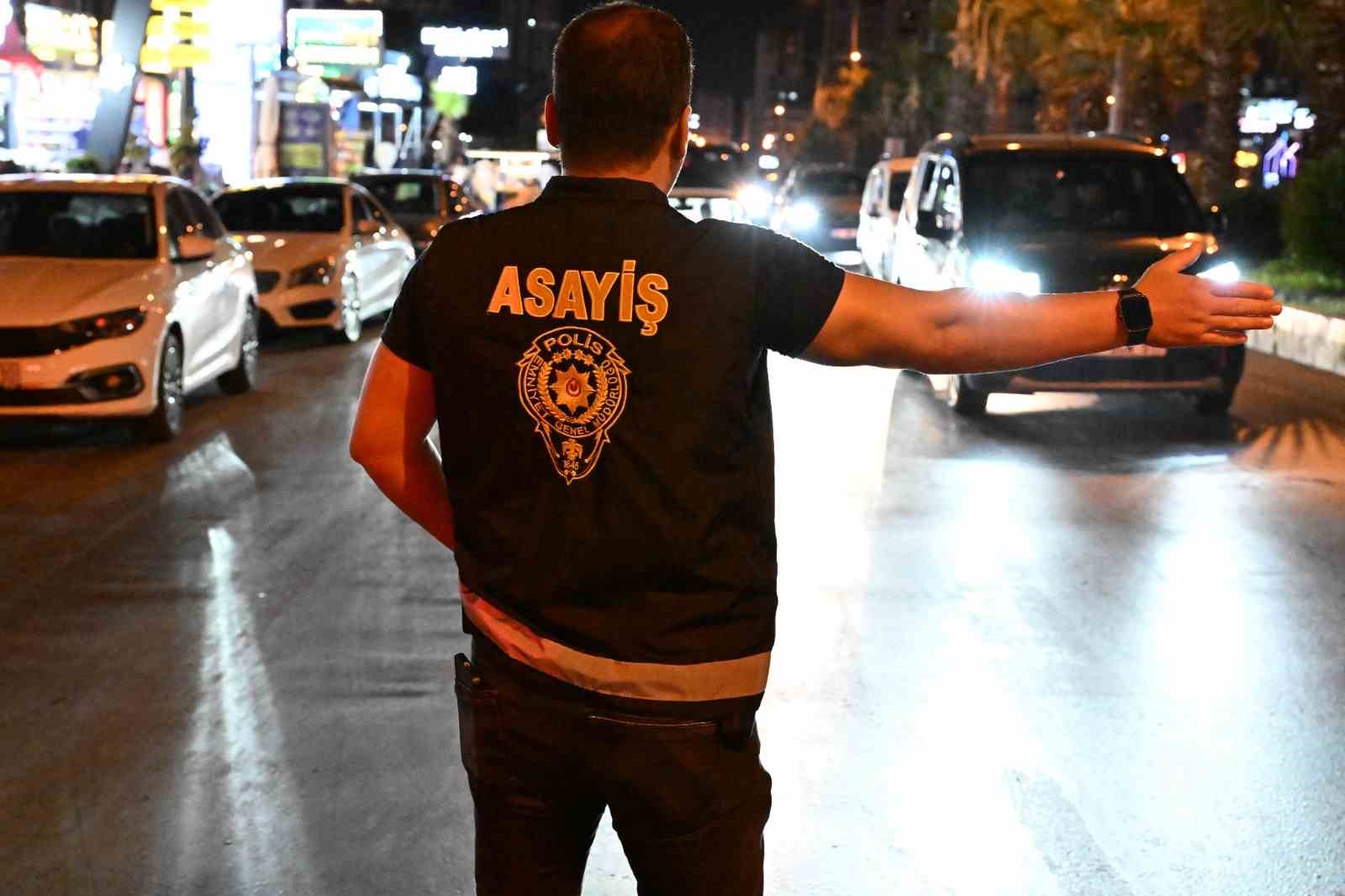 MERSİN’DE EŞ ZAMANLI NARKO ALAN UYGULAMASI