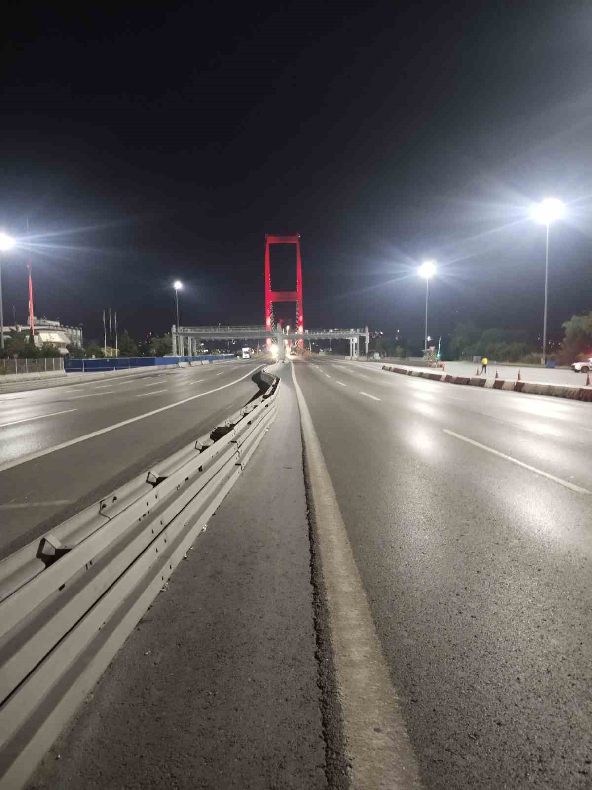 15 TEMMUZ ŞEHİTLER KÖPRÜSÜ "MİLLİ BİRLİK ETKİNLİKLERİ" KAPSAMINDA TRAFİĞE KAPATILDI