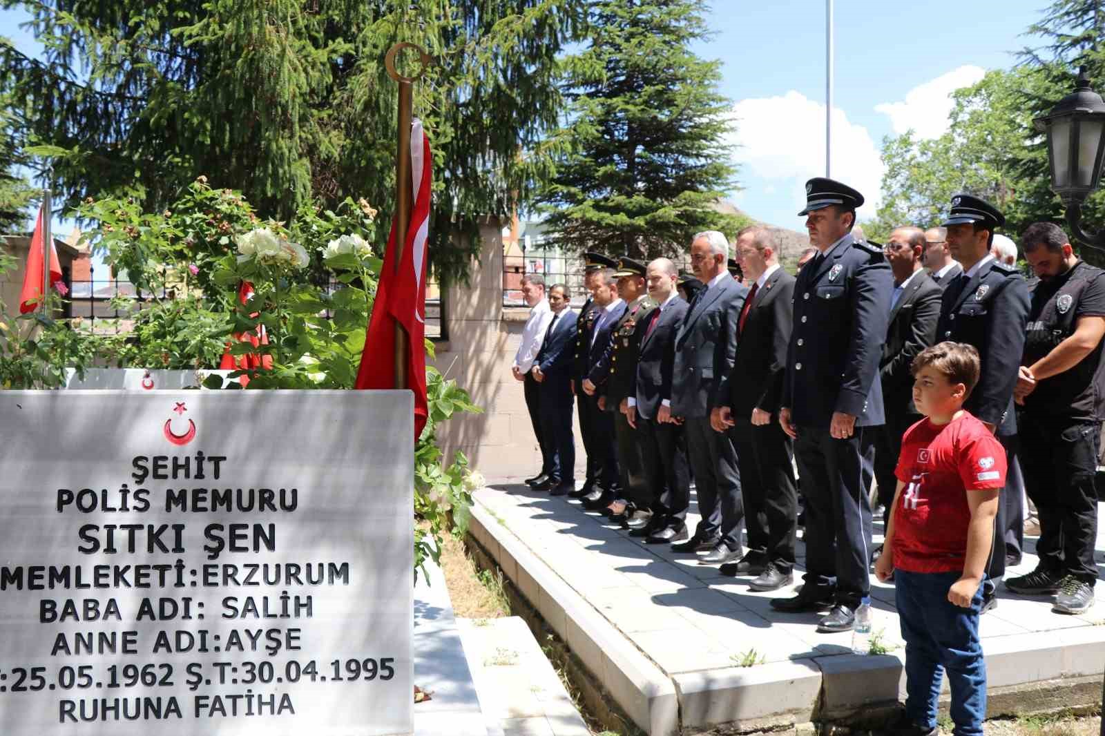 OLTU’DA 15 TEMMUZ ŞEHİTLERİ DUALARLA ANILDI